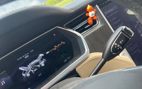 Tesla Model S I, 2013 год, 1 800 000 рублей, 14 фотография