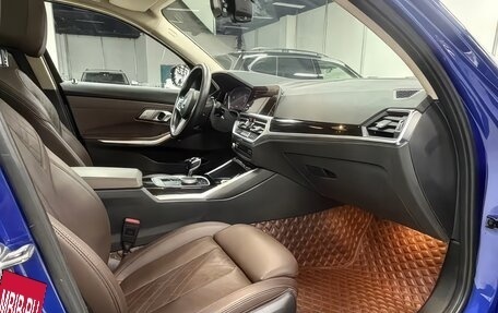 BMW 3 серия, 2022 год, 3 390 000 рублей, 13 фотография