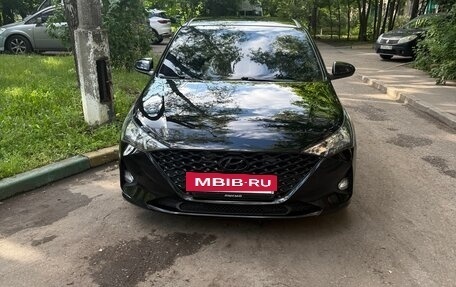 Hyundai Solaris II рестайлинг, 2021 год, 1 500 000 рублей, 3 фотография