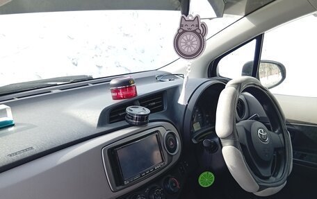 Toyota Vitz, 2011 год, 580 000 рублей, 8 фотография