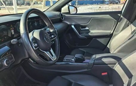 Mercedes-Benz A-Класс, 2021 год, 1 750 000 рублей, 7 фотография