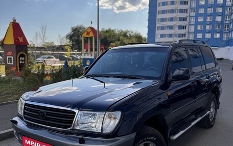 Toyota Land Cruiser 100 рестайлинг 2, 1999 год, 1 400 000 рублей, 1 фотография