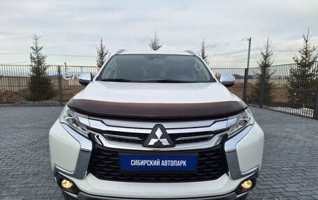 Mitsubishi Pajero Sport III рестайлинг, 2018 год, 3 700 000 рублей, 2 фотография