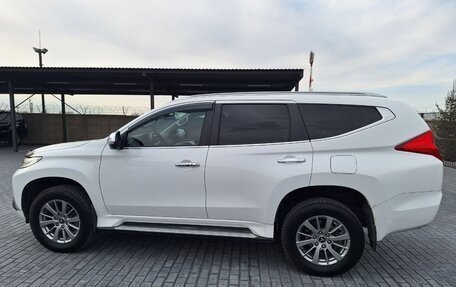 Mitsubishi Pajero Sport III рестайлинг, 2018 год, 3 700 000 рублей, 20 фотография