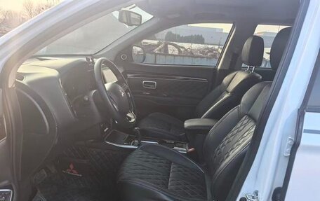 Mitsubishi Outlander III рестайлинг 3, 2022 год, 1 690 000 рублей, 7 фотография