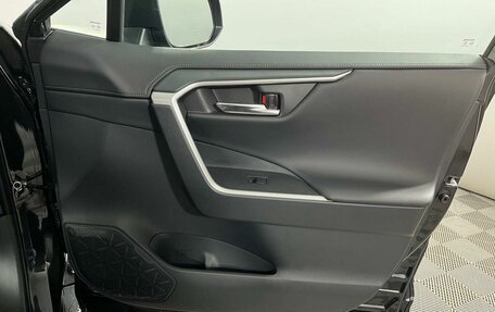 Toyota RAV4, 2025 год, 4 399 000 рублей, 24 фотография