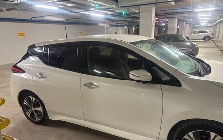 Nissan Leaf II, 2017 год, 1 650 000 рублей, 2 фотография