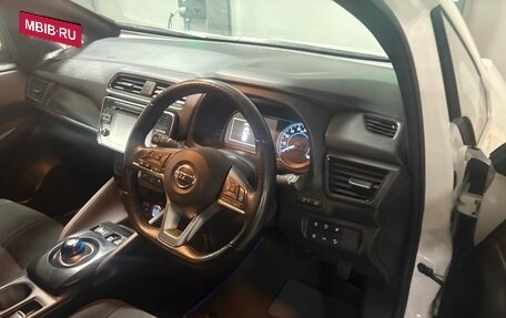 Nissan Leaf II, 2017 год, 1 650 000 рублей, 5 фотография