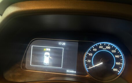 Nissan Leaf II, 2017 год, 1 650 000 рублей, 7 фотография