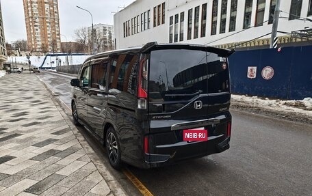 Honda Stepwgn IV, 2018 год, 2 350 000 рублей, 4 фотография