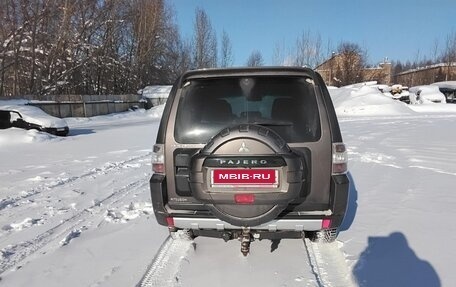 Mitsubishi Pajero IV, 2011 год, 1 600 000 рублей, 4 фотография