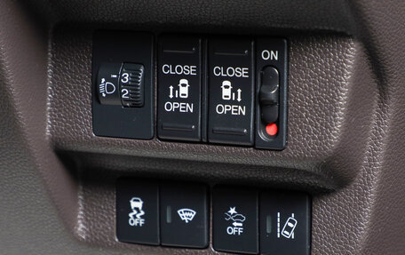 Honda Freed II, 2016 год, 1 529 000 рублей, 12 фотография