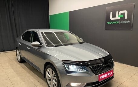 Skoda Superb III рестайлинг, 2015 год, 1 600 000 рублей, 1 фотография
