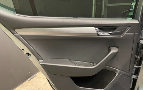 Skoda Superb III рестайлинг, 2015 год, 1 600 000 рублей, 16 фотография