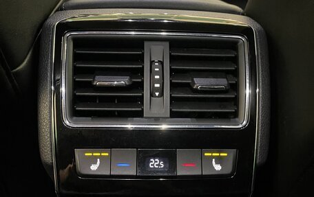 Skoda Superb III рестайлинг, 2015 год, 1 600 000 рублей, 20 фотография