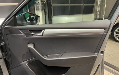 Skoda Superb III рестайлинг, 2015 год, 1 600 000 рублей, 14 фотография