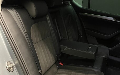 Skoda Superb III рестайлинг, 2015 год, 1 600 000 рублей, 19 фотография