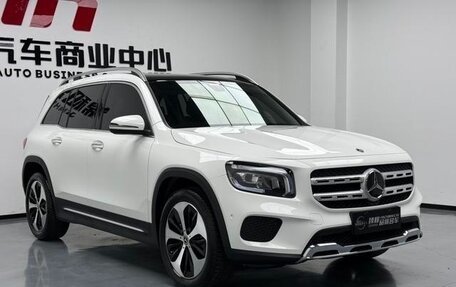 Mercedes-Benz GLB, 2022 год, 2 100 000 рублей, 3 фотография
