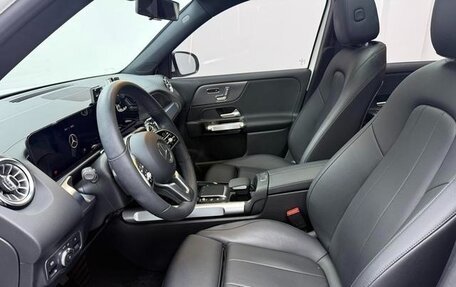 Mercedes-Benz GLB, 2022 год, 2 100 000 рублей, 5 фотография