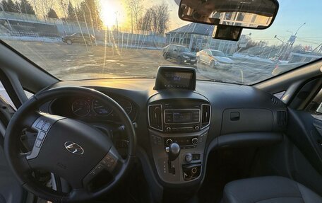 Hyundai Grand Starex Grand Starex I рестайлинг 2, 2019 год, 3 500 000 рублей, 8 фотография