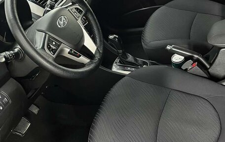 Hyundai Solaris II рестайлинг, 2014 год, 990 000 рублей, 7 фотография