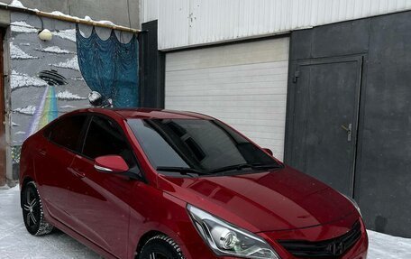 Hyundai Solaris II рестайлинг, 2014 год, 990 000 рублей, 2 фотография