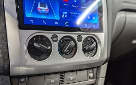 Ford Focus II рестайлинг, 2006 год, 425 000 рублей, 19 фотография