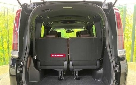 Toyota Esquire I, 2020 год, 1 950 000 рублей, 13 фотография