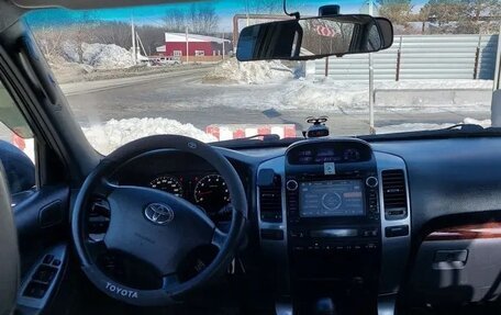 Toyota Land Cruiser Prado 120 рестайлинг, 2006 год, 2 140 000 рублей, 7 фотография