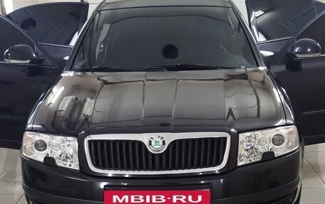 Skoda Superb III рестайлинг, 2006 год, 770 000 рублей, 23 фотография