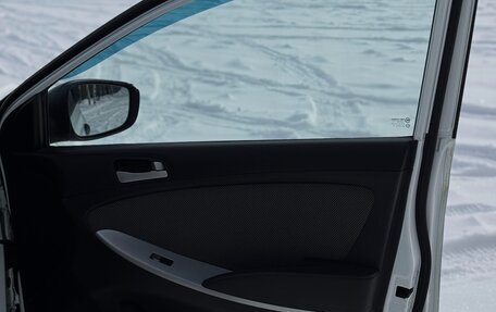 Hyundai Solaris II рестайлинг, 2012 год, 550 000 рублей, 16 фотография