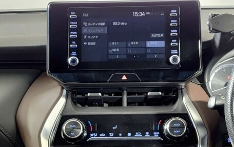 Toyota Harrier, 2020 год, 4 250 000 рублей, 15 фотография