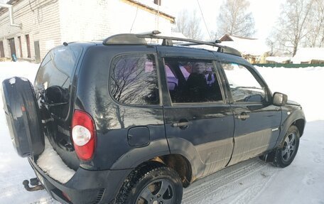 Chevrolet Niva I рестайлинг, 2011 год, 550 000 рублей, 2 фотография