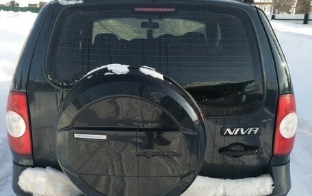 Chevrolet Niva I рестайлинг, 2011 год, 550 000 рублей, 3 фотография