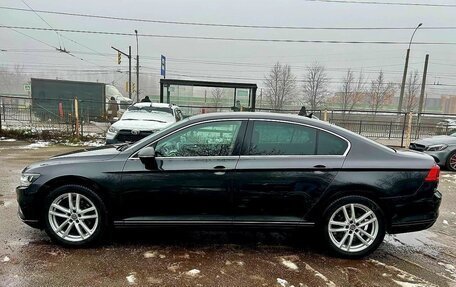 Volkswagen Passat B8 рестайлинг, 2020 год, 1 990 000 рублей, 5 фотография