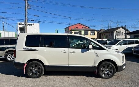 Mitsubishi Delica D:5 I, 2022 год, 2 900 000 рублей, 4 фотография