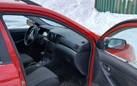 Toyota Corolla, 2004 год, 600 000 рублей, 7 фотография