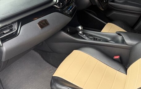 Toyota C-HR I рестайлинг, 2017 год, 1 700 000 рублей, 17 фотография