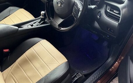 Toyota C-HR I рестайлинг, 2017 год, 1 700 000 рублей, 16 фотография