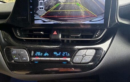 Toyota C-HR I рестайлинг, 2017 год, 1 700 000 рублей, 11 фотография