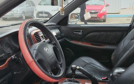 Hyundai Sonata IV рестайлинг, 2004 год, 400 000 рублей, 4 фотография