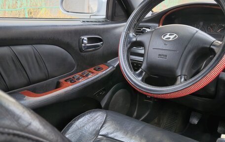 Hyundai Sonata IV рестайлинг, 2004 год, 400 000 рублей, 5 фотография