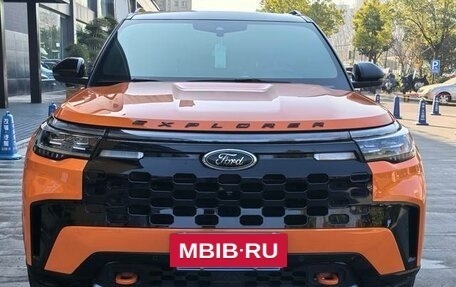 Ford Explorer VI, 2024 год, 7 420 000 рублей, 2 фотография