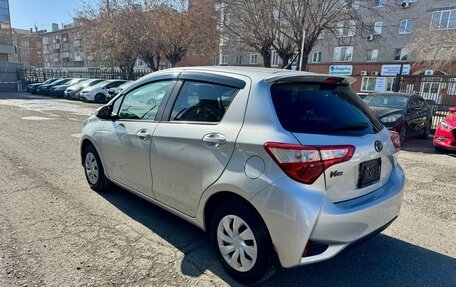 Toyota Vitz, 2019 год, 1 079 000 рублей, 6 фотография