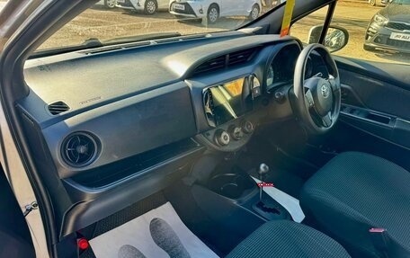 Toyota Vitz, 2019 год, 1 079 000 рублей, 13 фотография