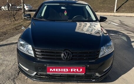 Volkswagen Passat B7, 2012 год, 870 000 рублей, 1 фотография