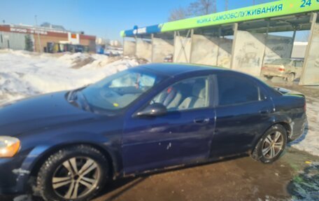 Dodge Stratus II, 2002 год, 240 000 рублей, 3 фотография