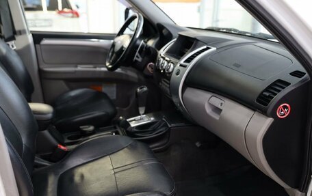 Mitsubishi Pajero Sport II рестайлинг, 2014 год, 2 030 000 рублей, 9 фотография