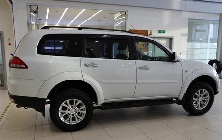 Mitsubishi Pajero Sport II рестайлинг, 2014 год, 2 030 000 рублей, 4 фотография