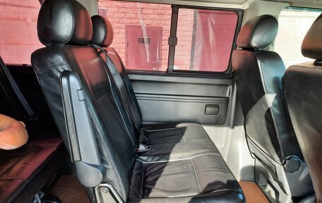 Volkswagen Caravelle T6 рестайлинг, 2016 год, 3 050 000 рублей, 8 фотография